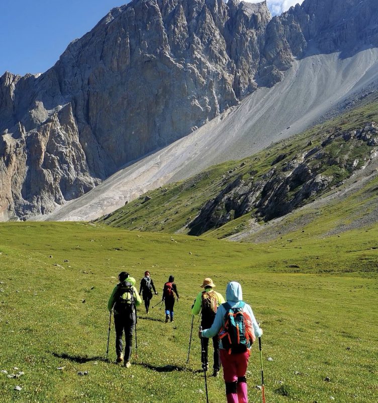 会员专属—民哥原创：野生景点带队，一周赚好几万 课程内容-民哥轻创网